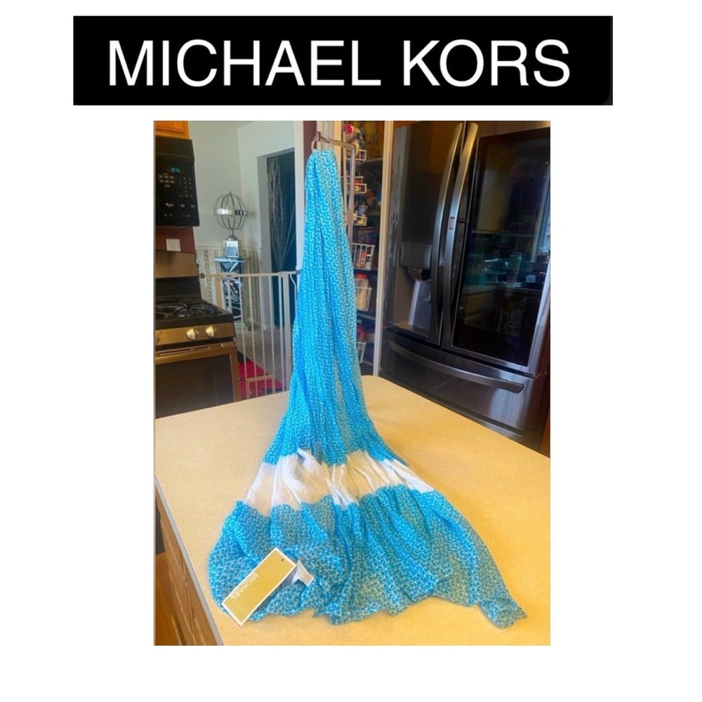 MICHAEL KORS Monogram Turquoise & White Oversized 100% Viscose Scarf, NWT